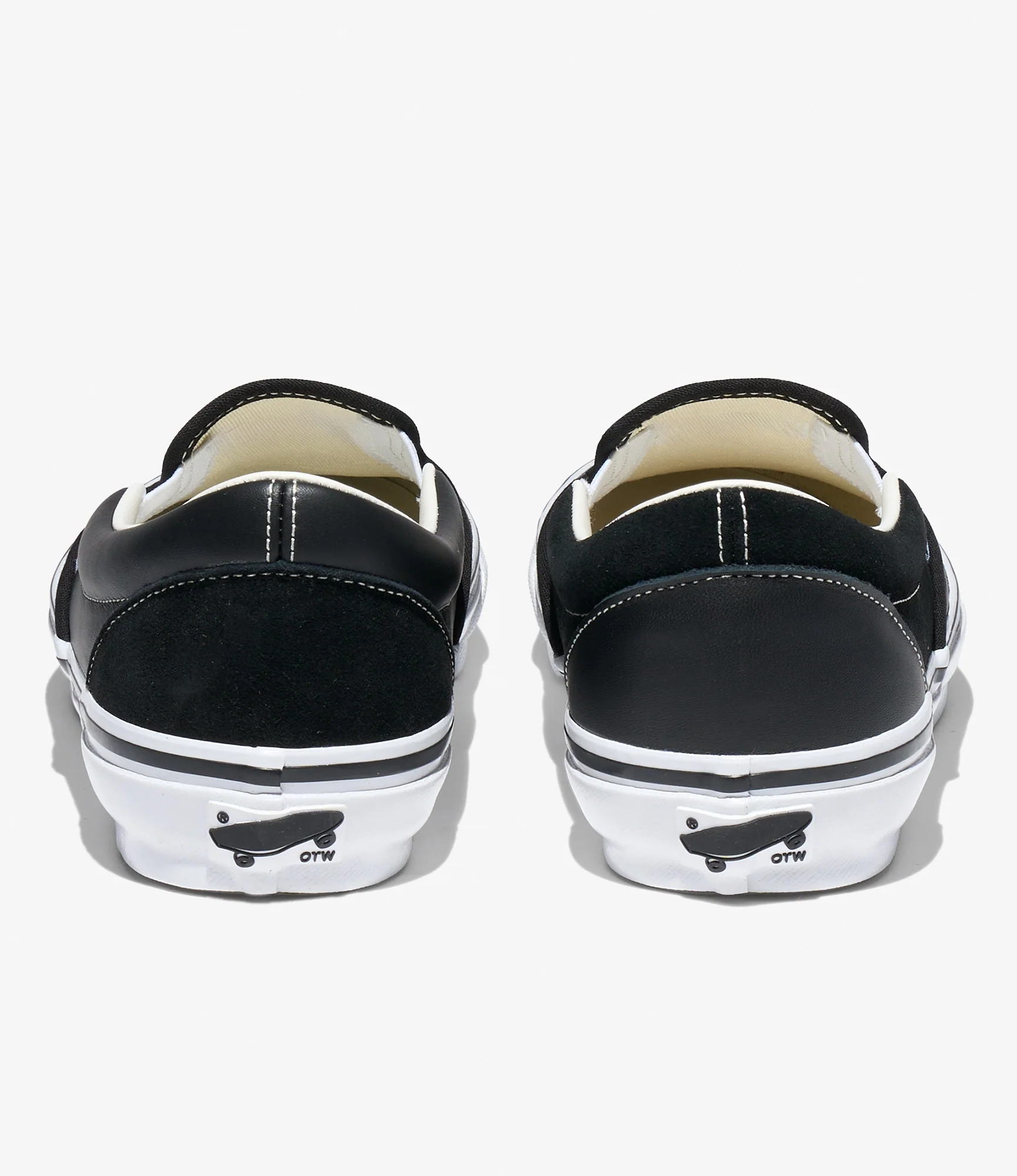 Classic Slip-On 98 – Black Leather/Suede Mix - Image 6