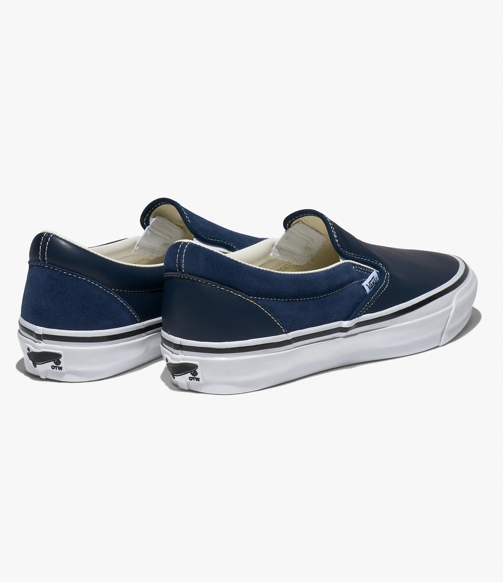 Classic Slip-On 98 – Navy Leather/Suede Mix - Image 4