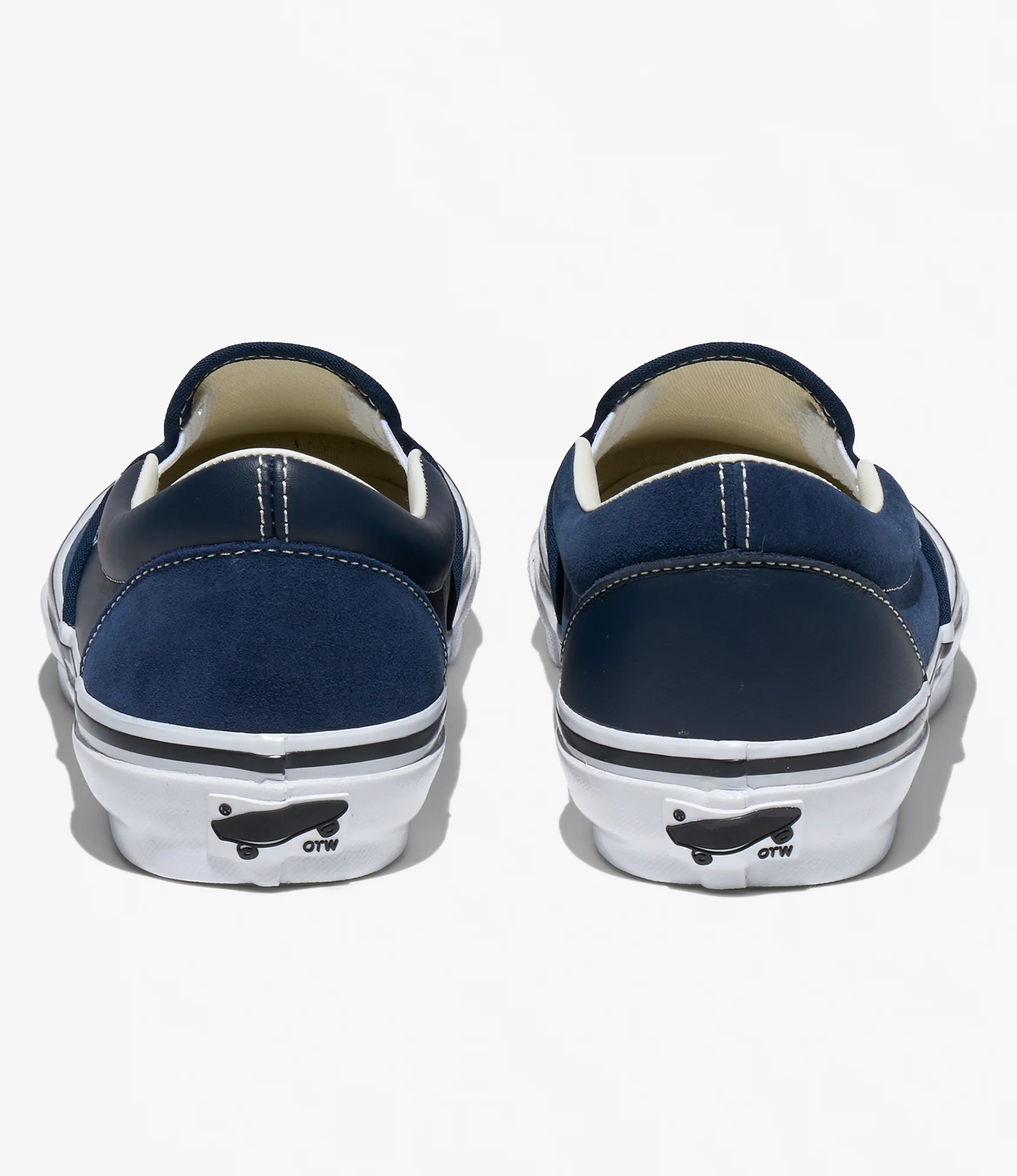 Classic Slip-On 98 – Navy Leather/Suede Mix - Image 6