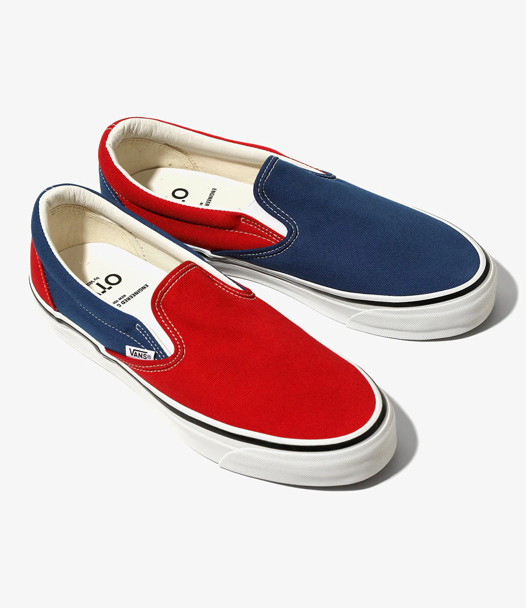 Classic Slip-On 98 – Red/Navy Canvas - Image 3