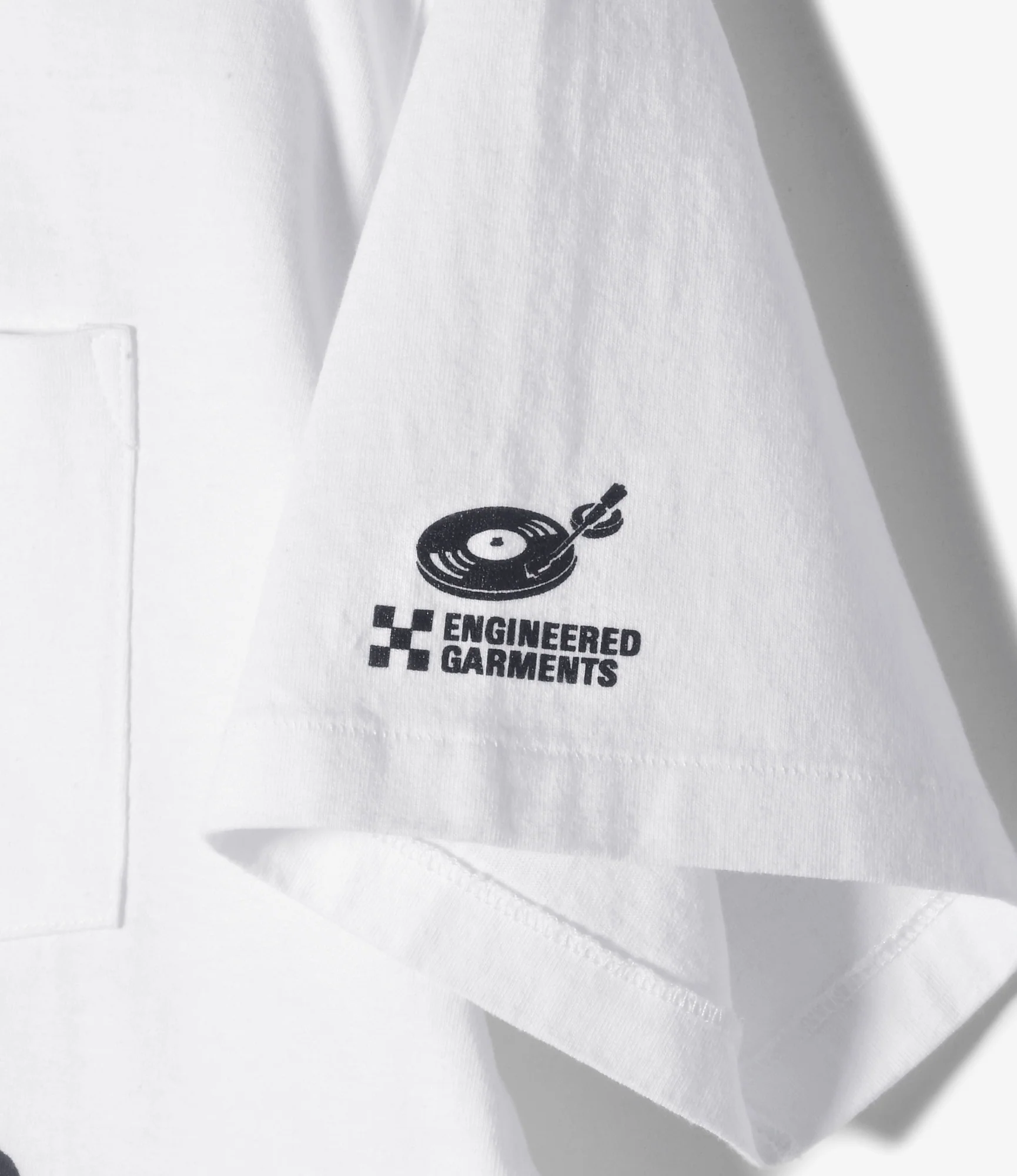 Cross Neck T–Shirt – White 'Footprint' Print - Image 4