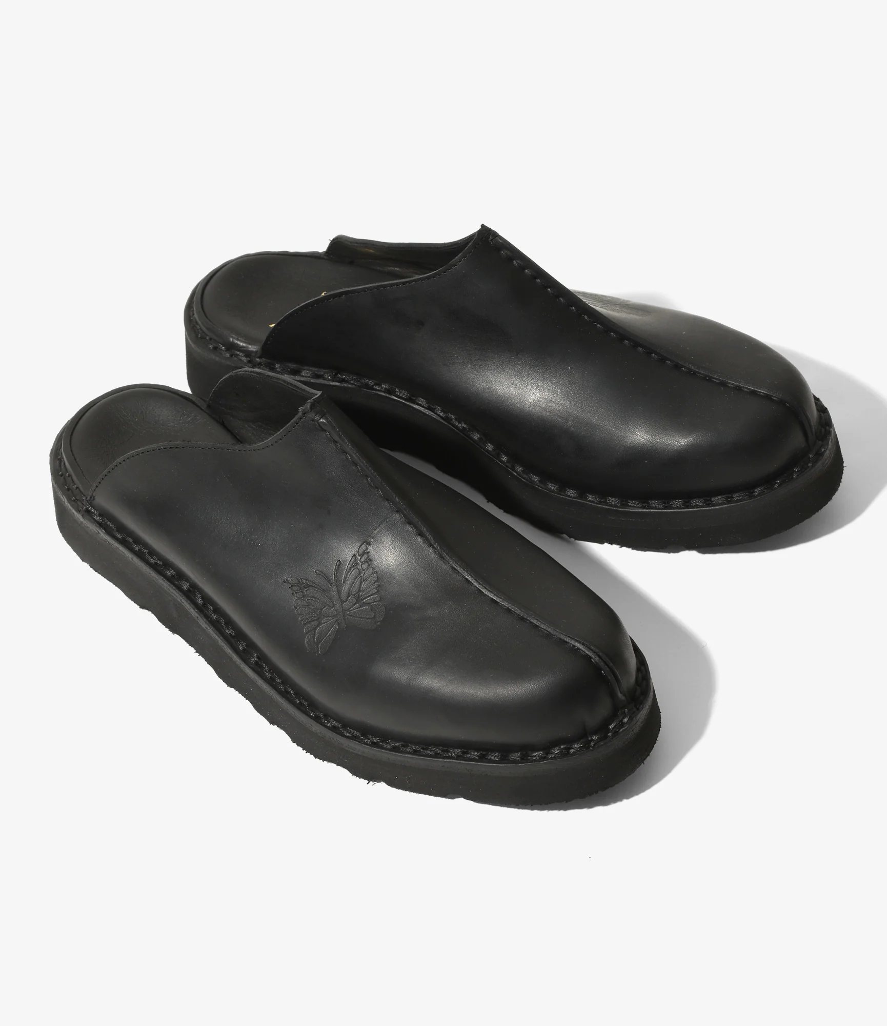 Papillon Embossed Mountain Slip-In – Black - Image 2