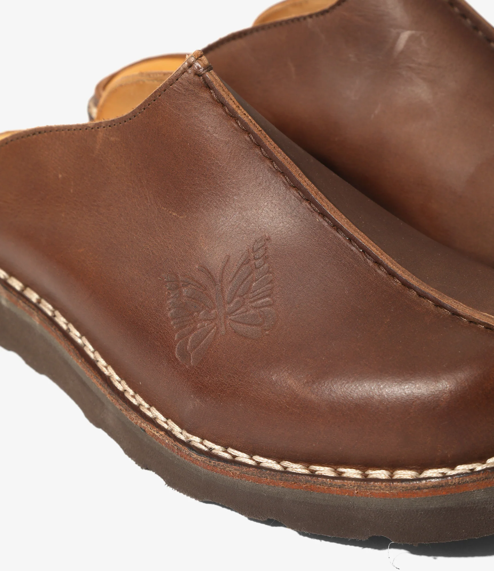 Papillon Embossed Mountain Slip-In – Brown - Image 4