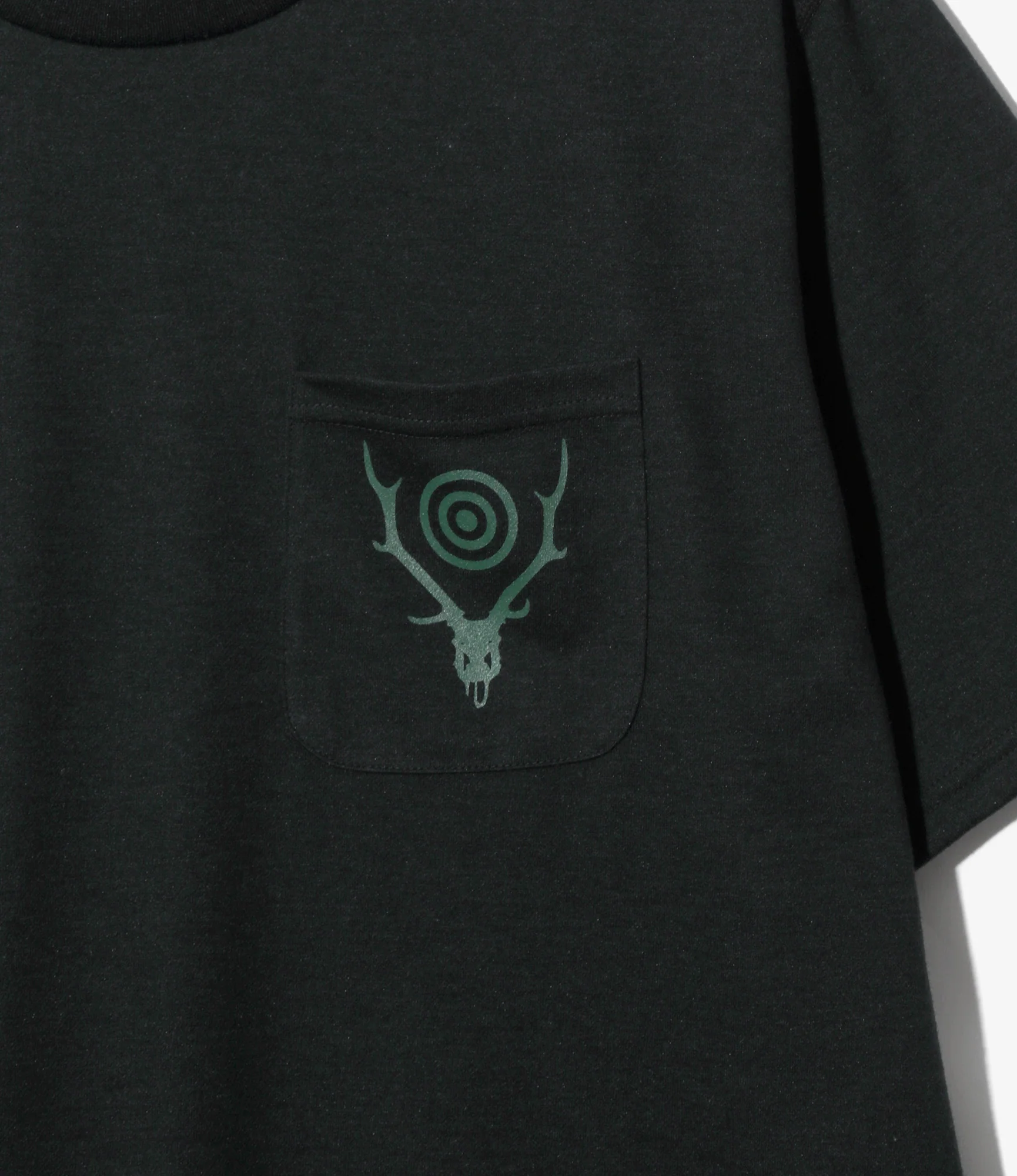 Round Pocket T-Shirt – Black 'Circle Horn' Print - Image 2