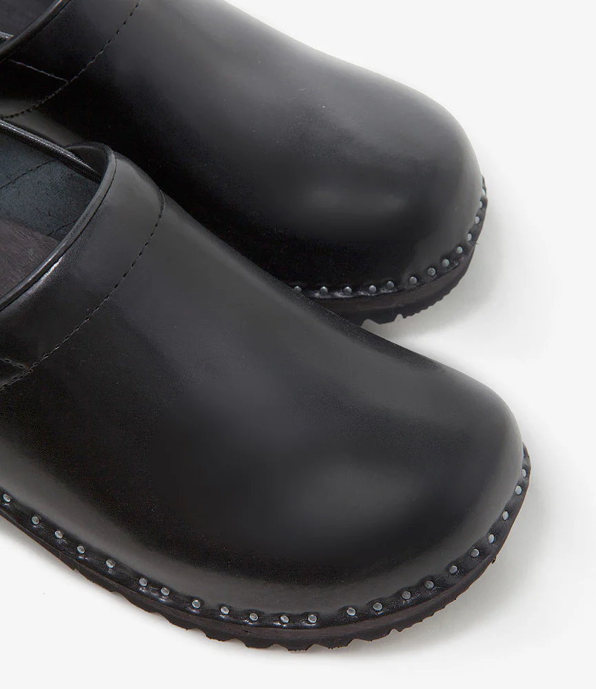 Closed Back 'Van Gogh' Clog – Black Leather - Image 4