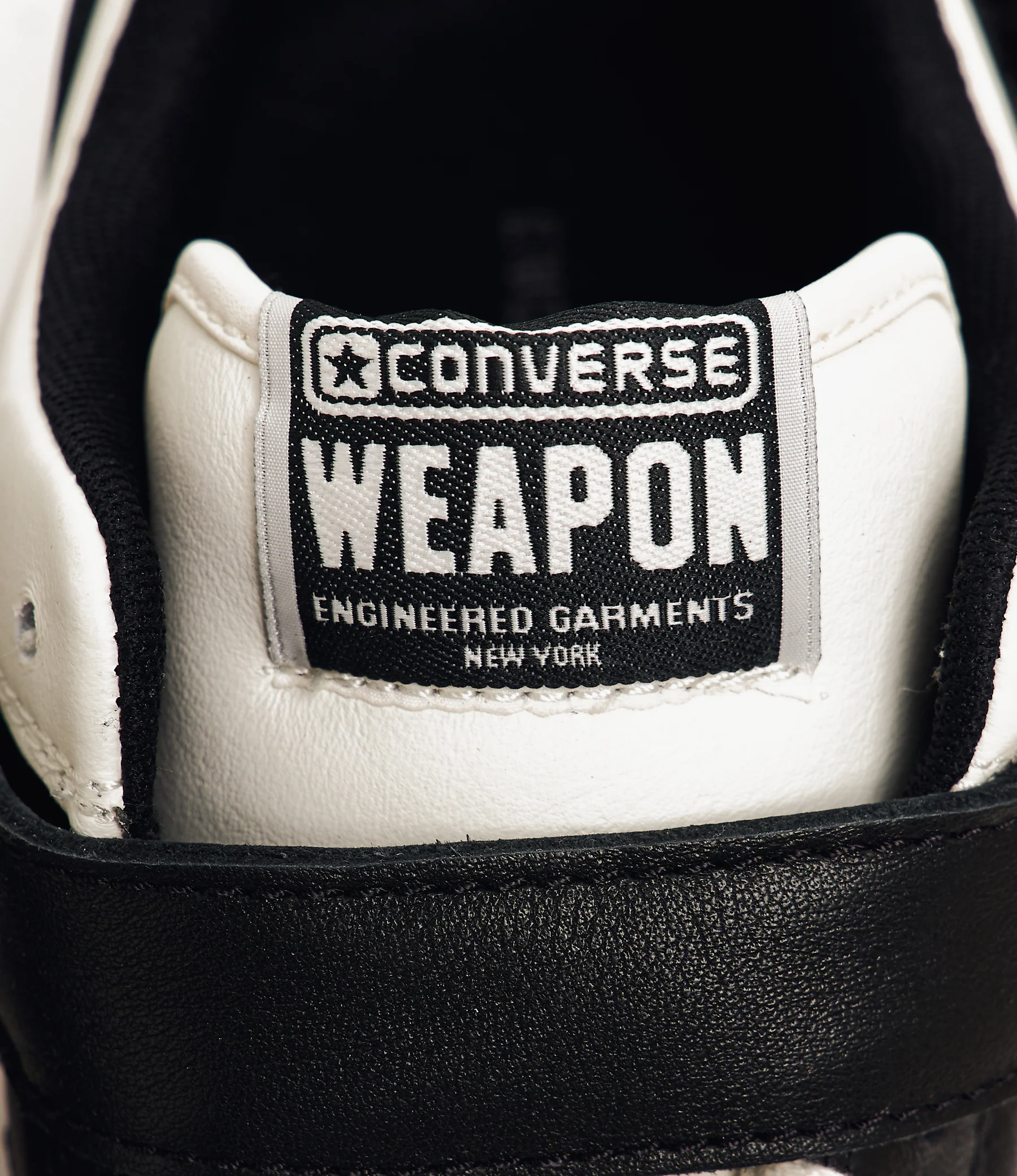 Weapon – Black / Vintage White - Image 7